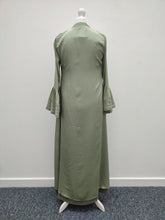 Load image into Gallery viewer, Mint Laced Belle Sleeve Cloak
