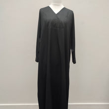 Load image into Gallery viewer, Black Cross Top Button Abaya
